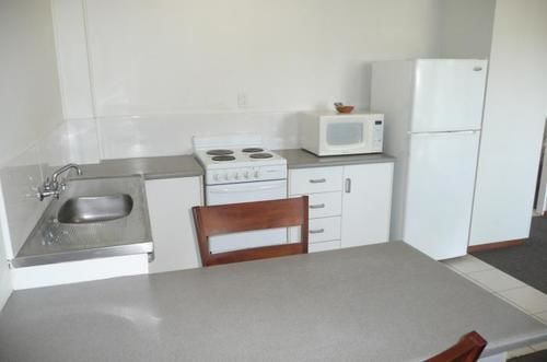 Ocean Breeze Apartments Bowen Exterior photo